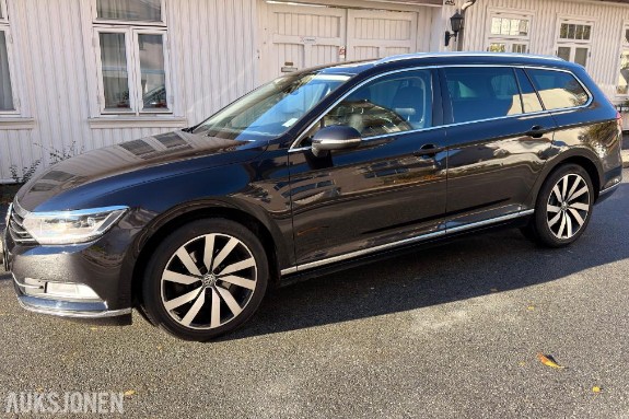 2015 Volkswagen Passat 1,6 TDI 120hk Highline Automat, Kamera, Adaptiv cruisekontroll