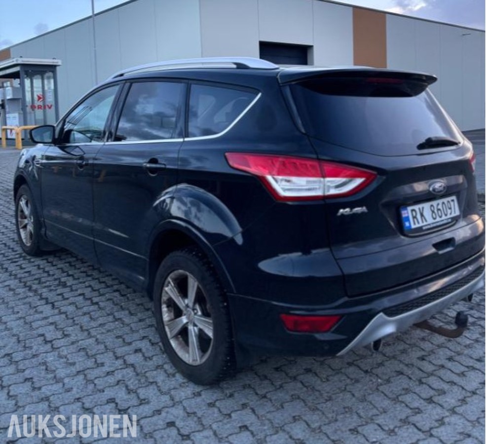 2015 FORD KUGA 2.0 TDCI 150HK AWD AUTOMAT SKINN HENGERFESTE