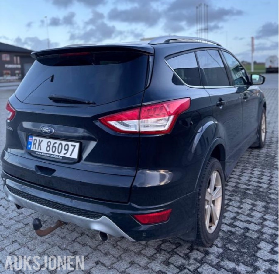 2015 FORD KUGA 2.0 TDCI 150HK AWD AUTOMAT SKINN HENGERFESTE