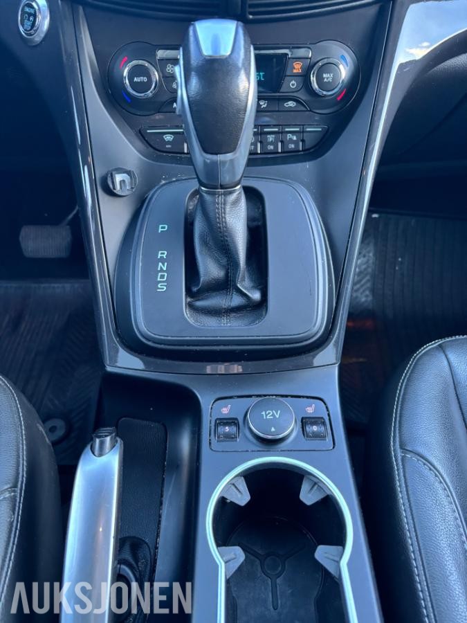2015 FORD KUGA 2.0 TDCI 150HK AWD AUTOMAT SKINN HENGERFESTE