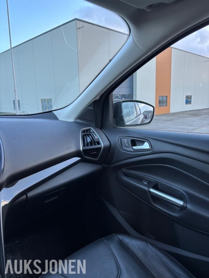 2015 FORD KUGA 2.0 TDCI 150HK AWD AUTOMAT SKINN HENGERFESTE