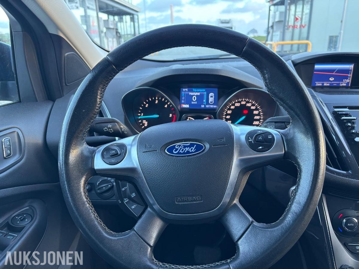 2015 FORD KUGA 2.0 TDCI 150HK AWD AUTOMAT SKINN HENGERFESTE