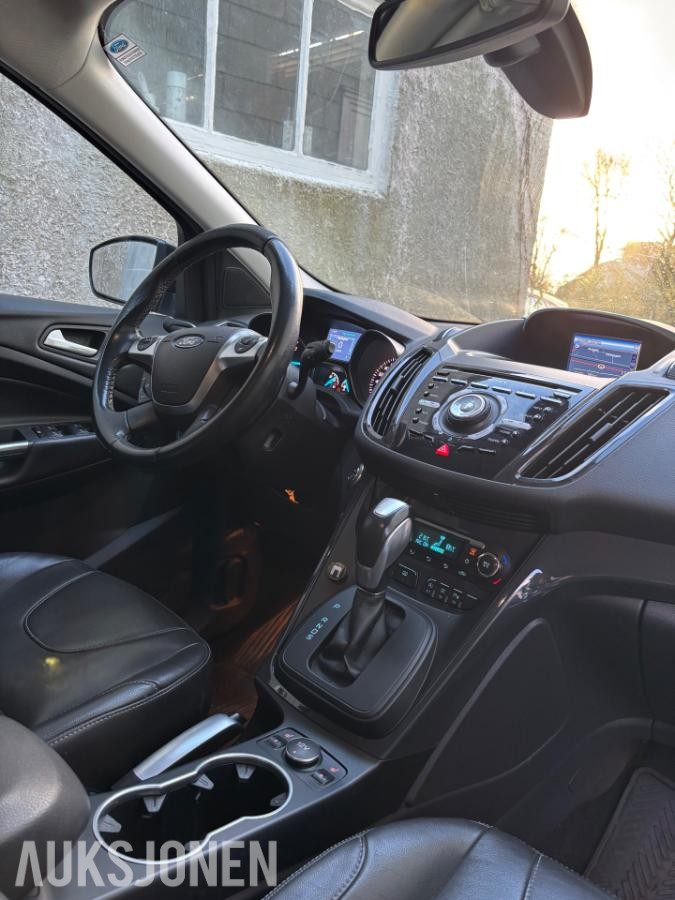2015 FORD KUGA 2.0 TDCI 150HK AWD AUTOMAT SKINN HENGERFESTE