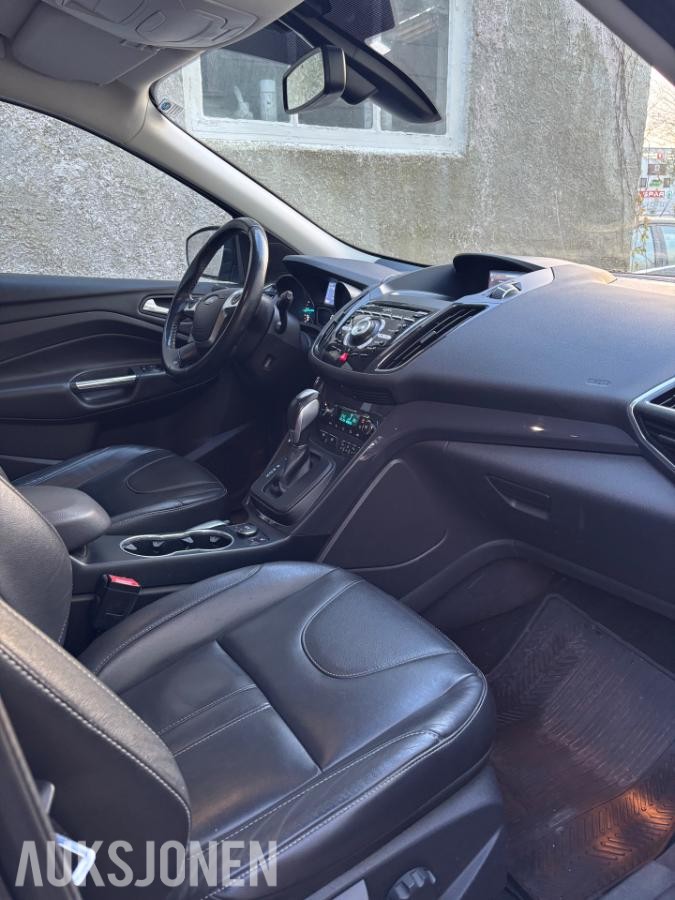 2015 FORD KUGA 2.0 TDCI 150HK AWD AUTOMAT SKINN HENGERFESTE
