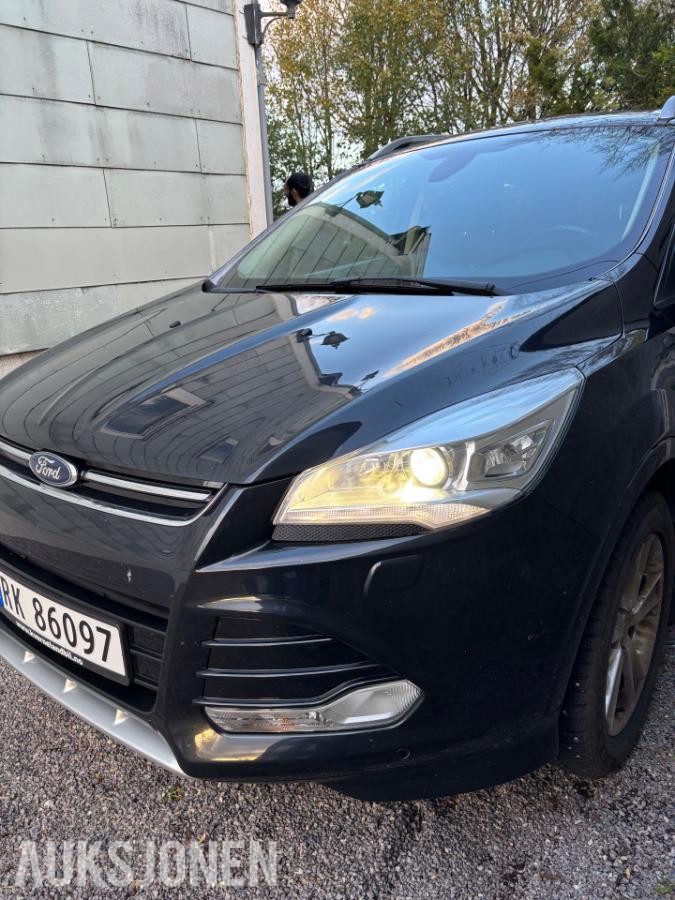 2015 FORD KUGA 2.0 TDCI 150HK AWD AUTOMAT SKINN HENGERFESTE