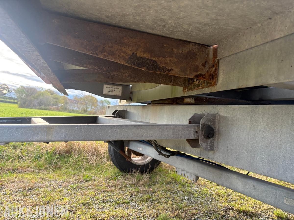 2015 Boro Multimax 3-akslet biltransporter med kjørebruer
