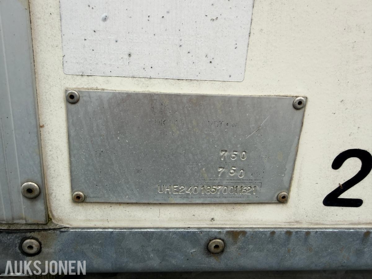Scanvogn Toalettvogn, 2 toalettrom med tank - reparasjonsobjekt