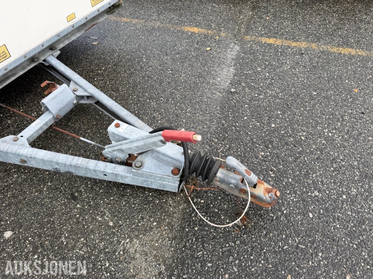Scanvogn Toalettvogn, 2 toalettrom med tank - reparasjonsobjekt