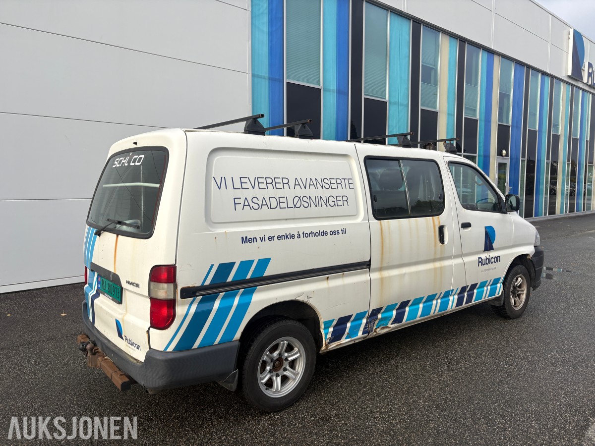 2008 Toyota HiAce, 2.5-117 D