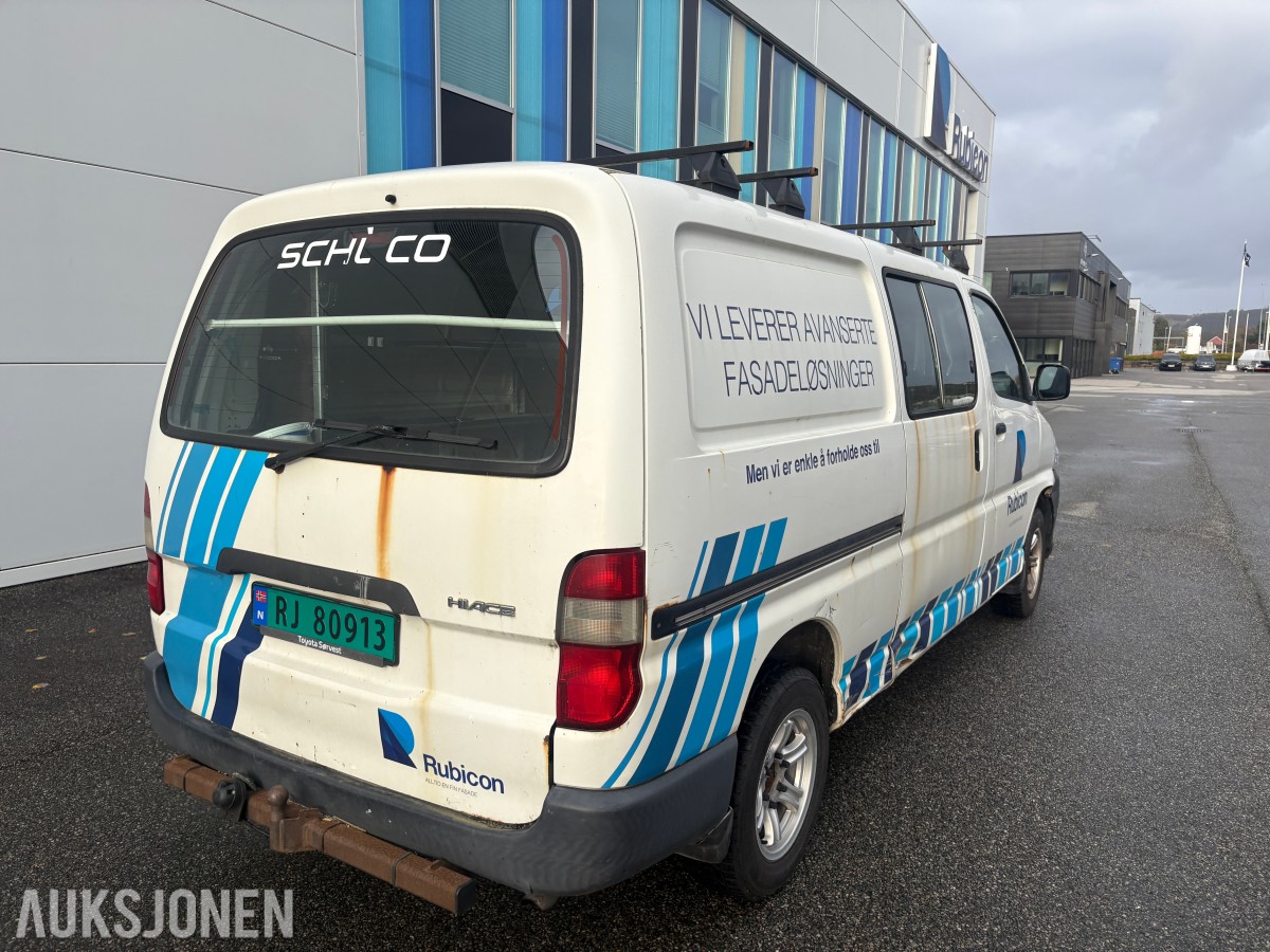 2008 Toyota HiAce, 2.5-117 D