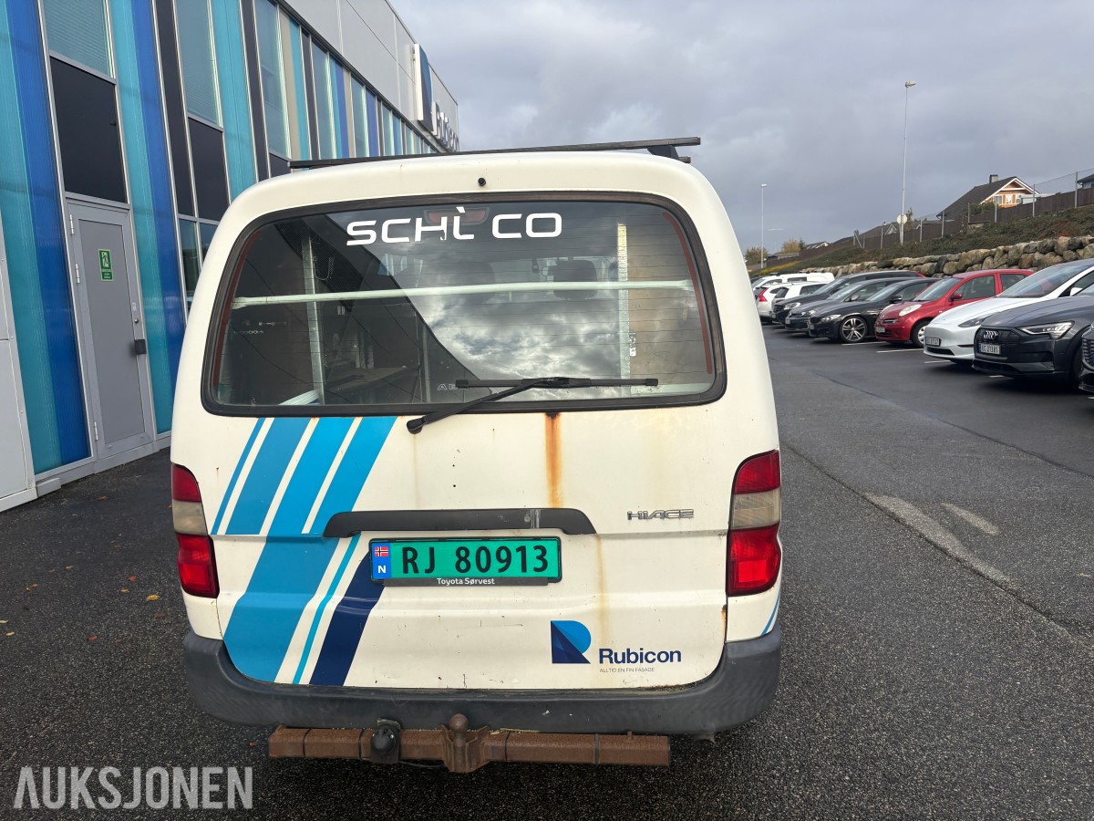 2008 Toyota HiAce, 2.5-117 D
