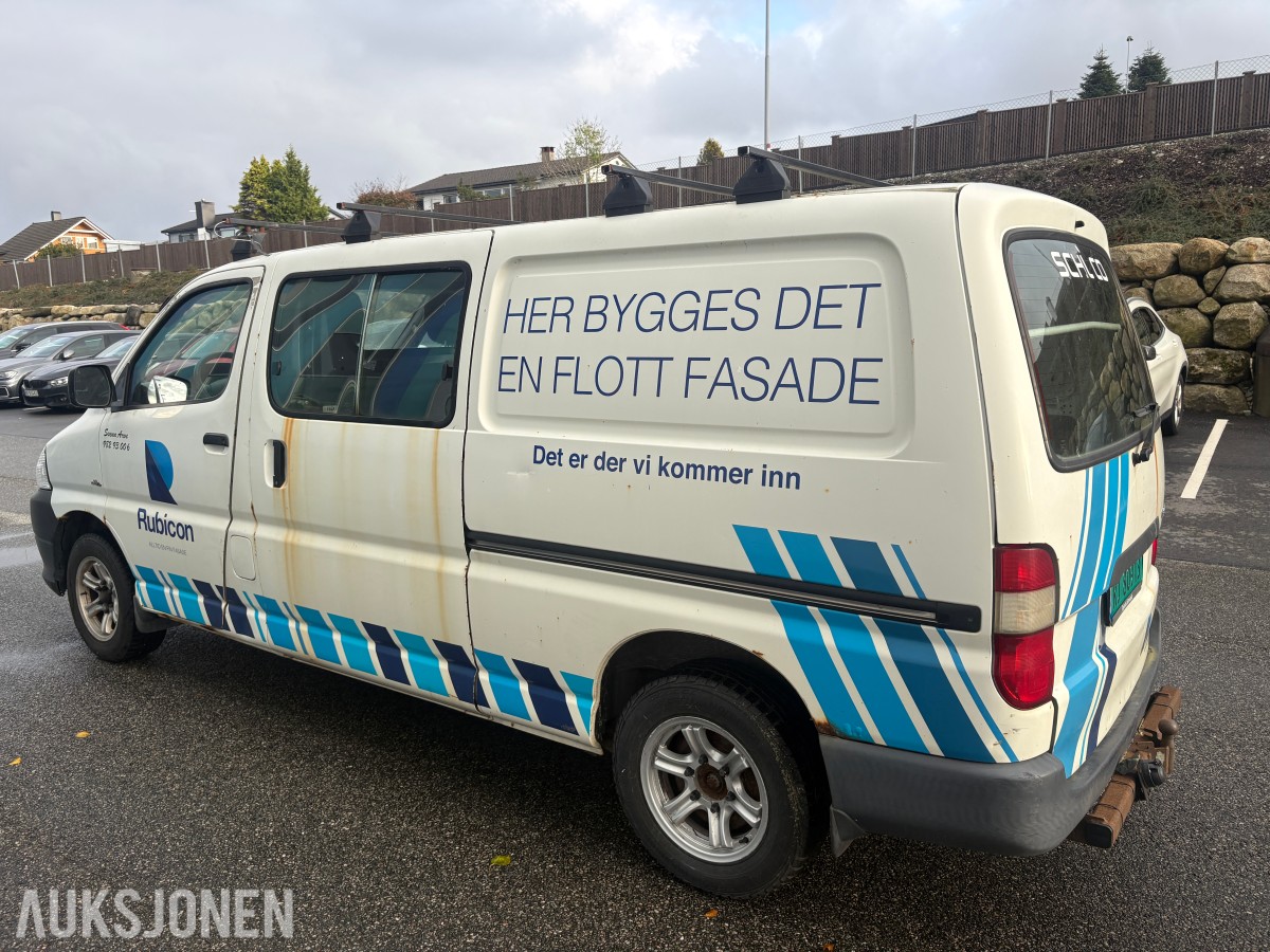 2008 Toyota HiAce, 2.5-117 D