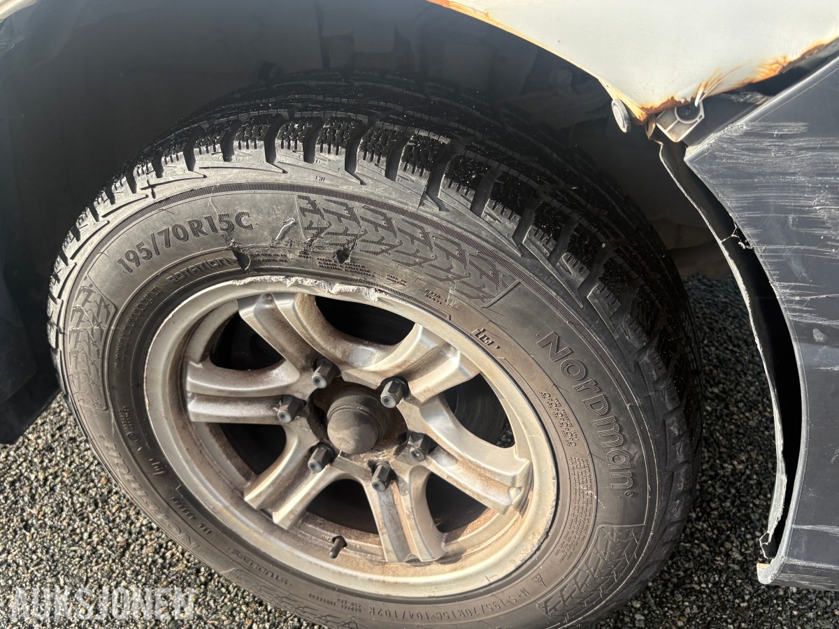 2008 Toyota HiAce, 2.5-117 D