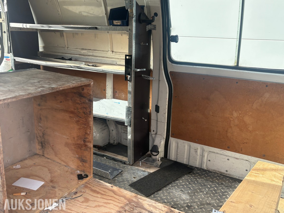 2008 Toyota HiAce, 2.5-117 D