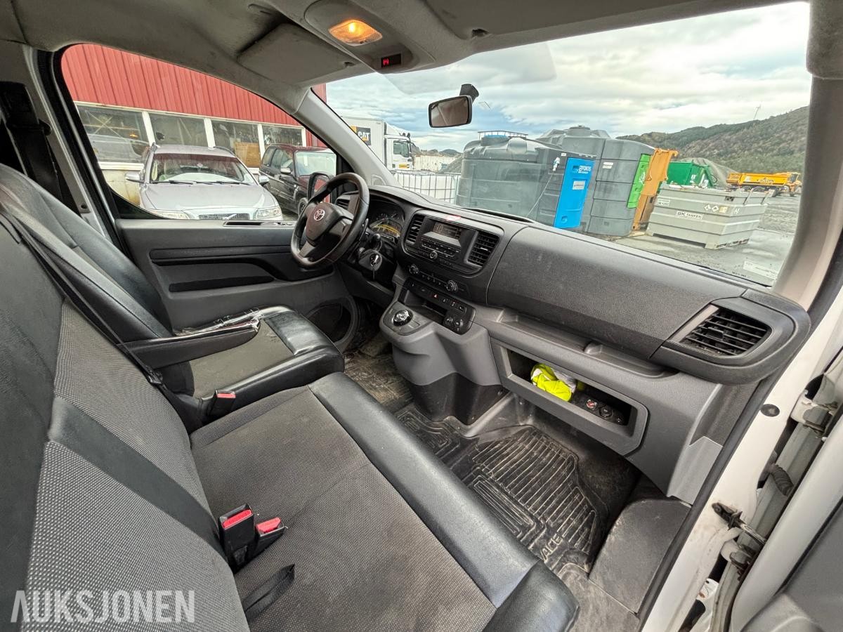 2017 TOYOTA PROACE 1.6-95 D Automat – Dobbeltgulv – 4 skuffer – Hengerfeste, 126643km