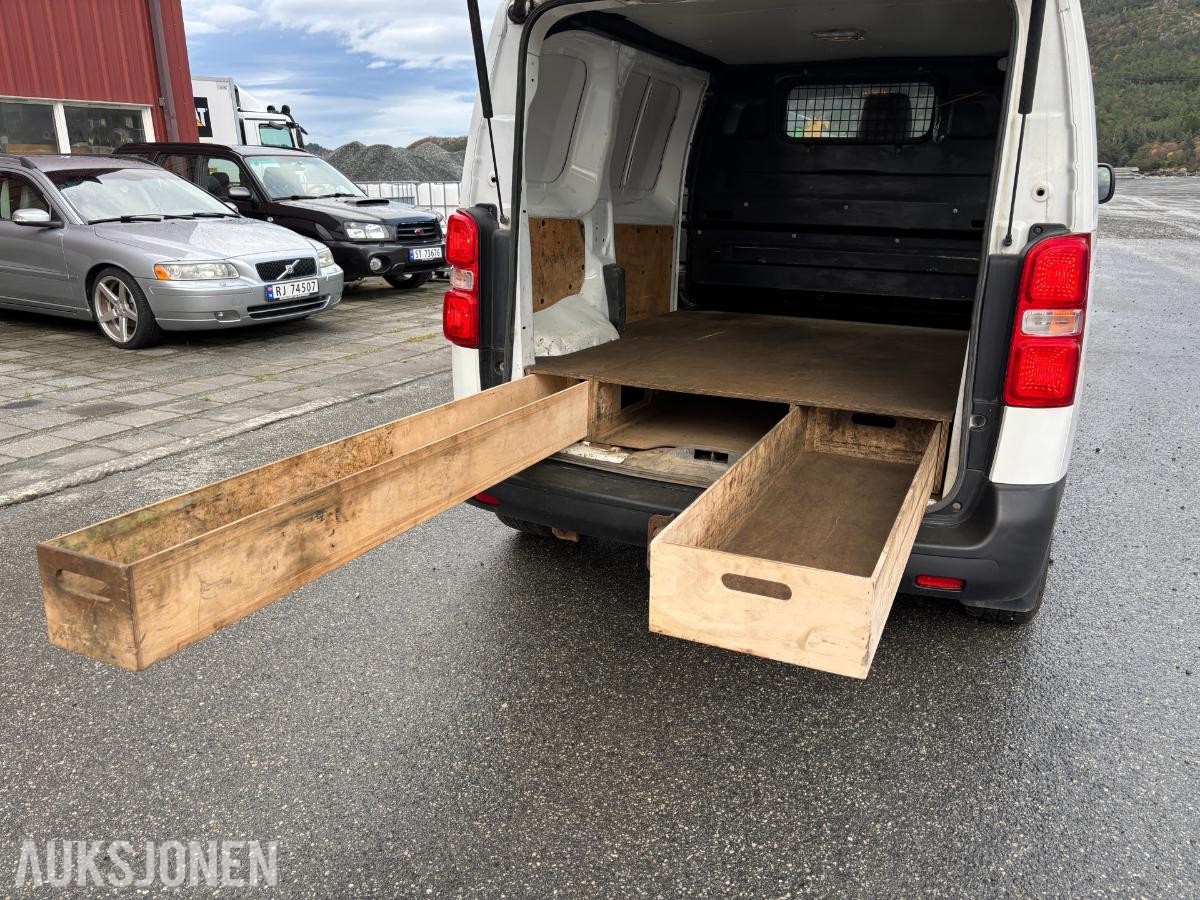 2017 TOYOTA PROACE 1.6-95 D Automat – Dobbeltgulv – 4 skuffer – Hengerfeste, 126643km