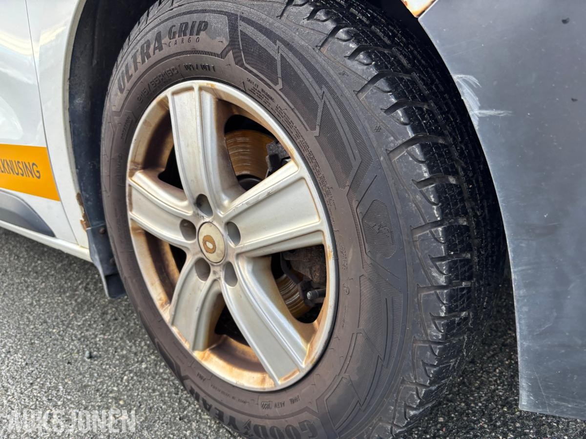 2017 TOYOTA PROACE 1.6-95 D Automat – Dobbeltgulv – 4 skuffer – Hengerfeste, 126643km