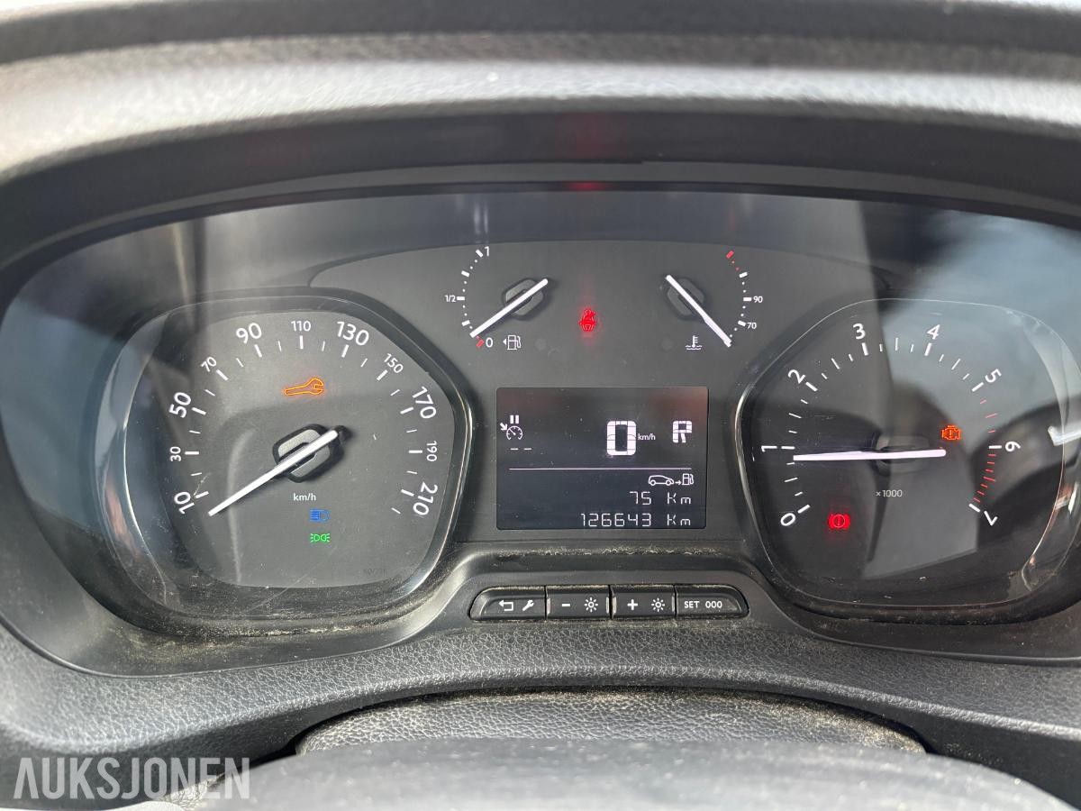2017 TOYOTA PROACE 1.6-95 D Automat – Dobbeltgulv – 4 skuffer – Hengerfeste, 126643km