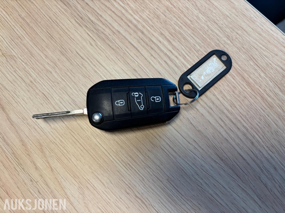 2017 TOYOTA PROACE 1.6-95 D Automat – Dobbeltgulv – 4 skuffer – Hengerfeste, 126643km