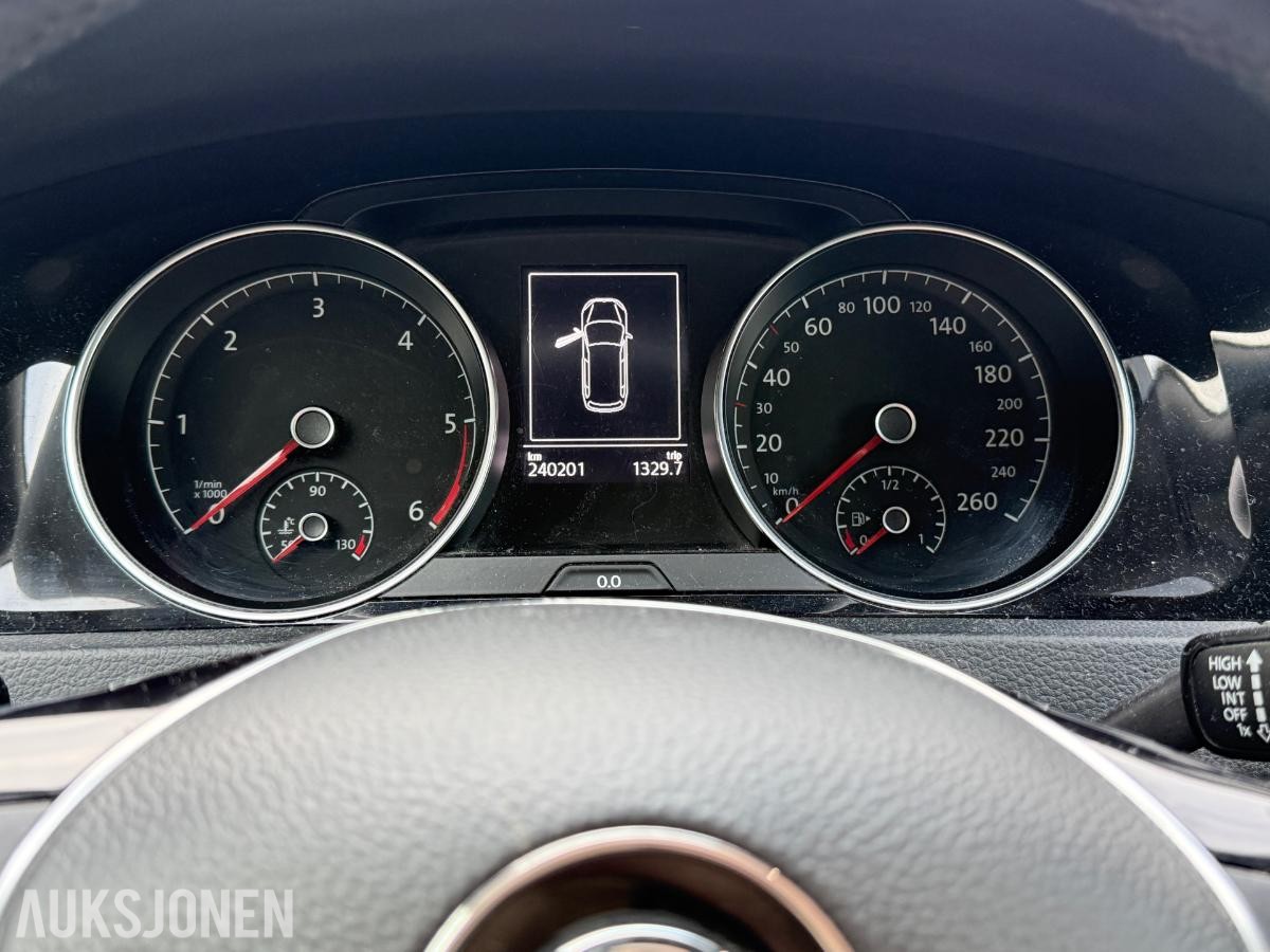 2015 VOLKSWAGEN GOLF 2.0 TDI 150HK DSG HENGERFESTE KAMERA MASSASJE RATTVARME