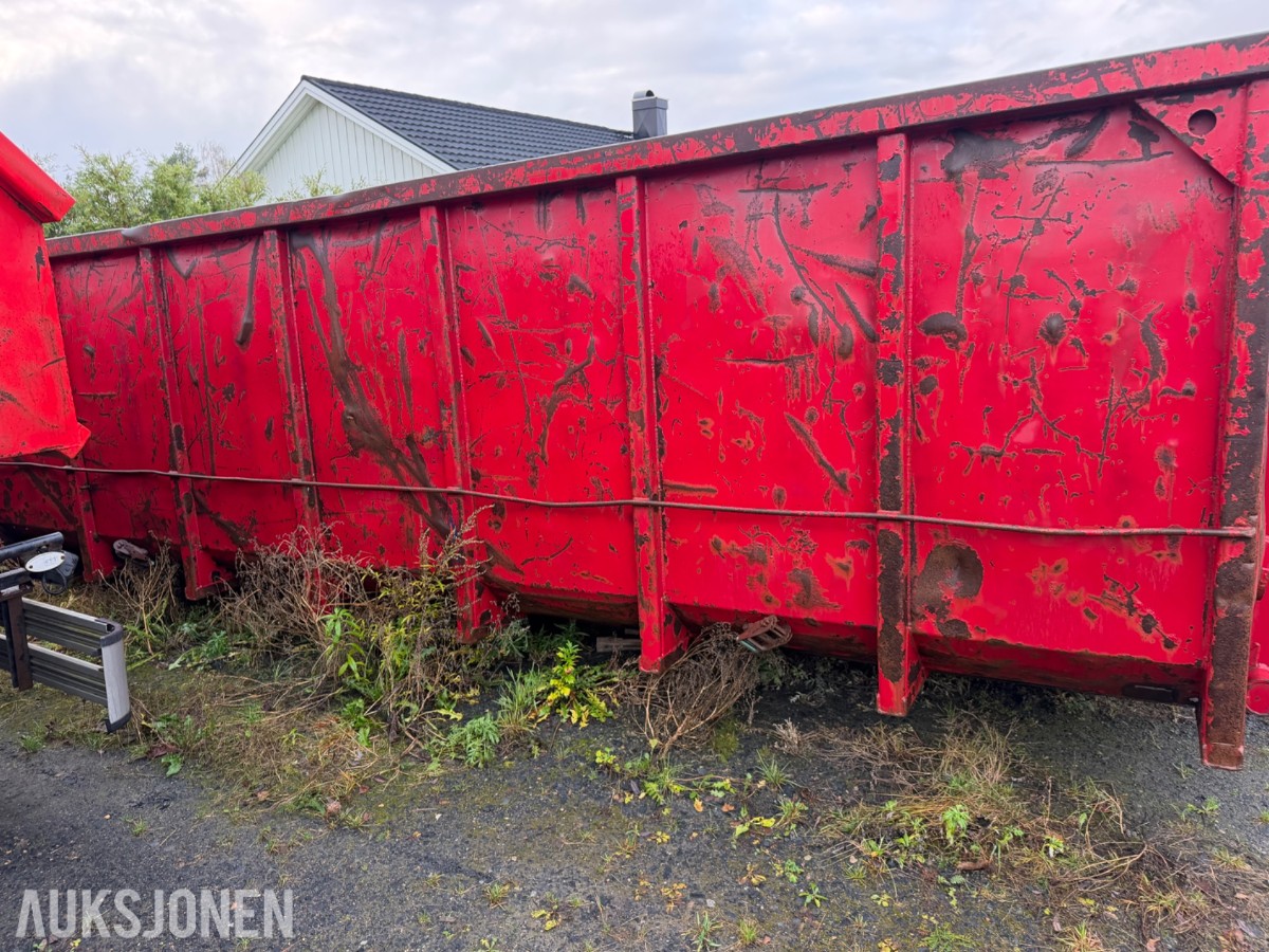 Krokcontainer i stål. *Rep objekt* 5,8 m.