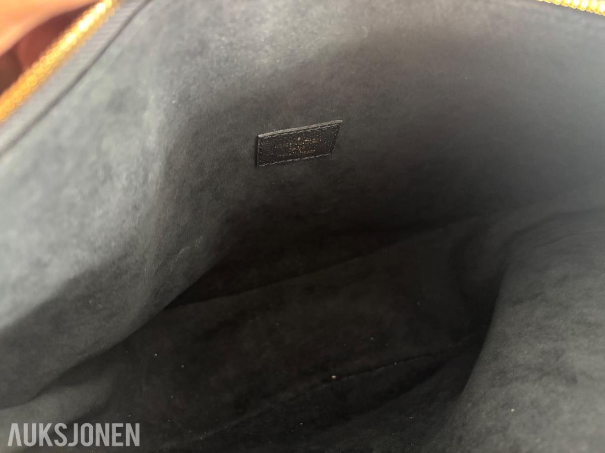 2024 Louis Vuitton Hobo Loop