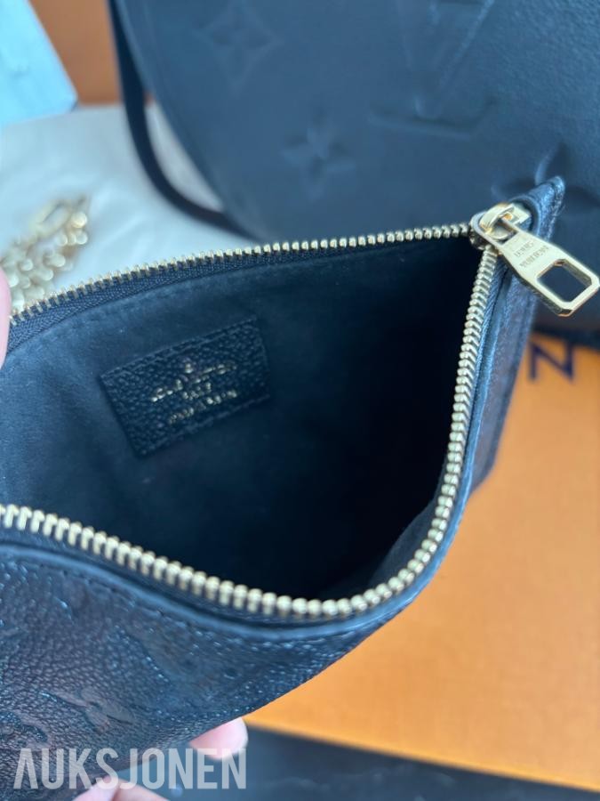 2024 Louis Vuitton Hobo Loop