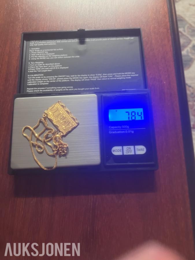 21 karat Gullsmykke med anheng