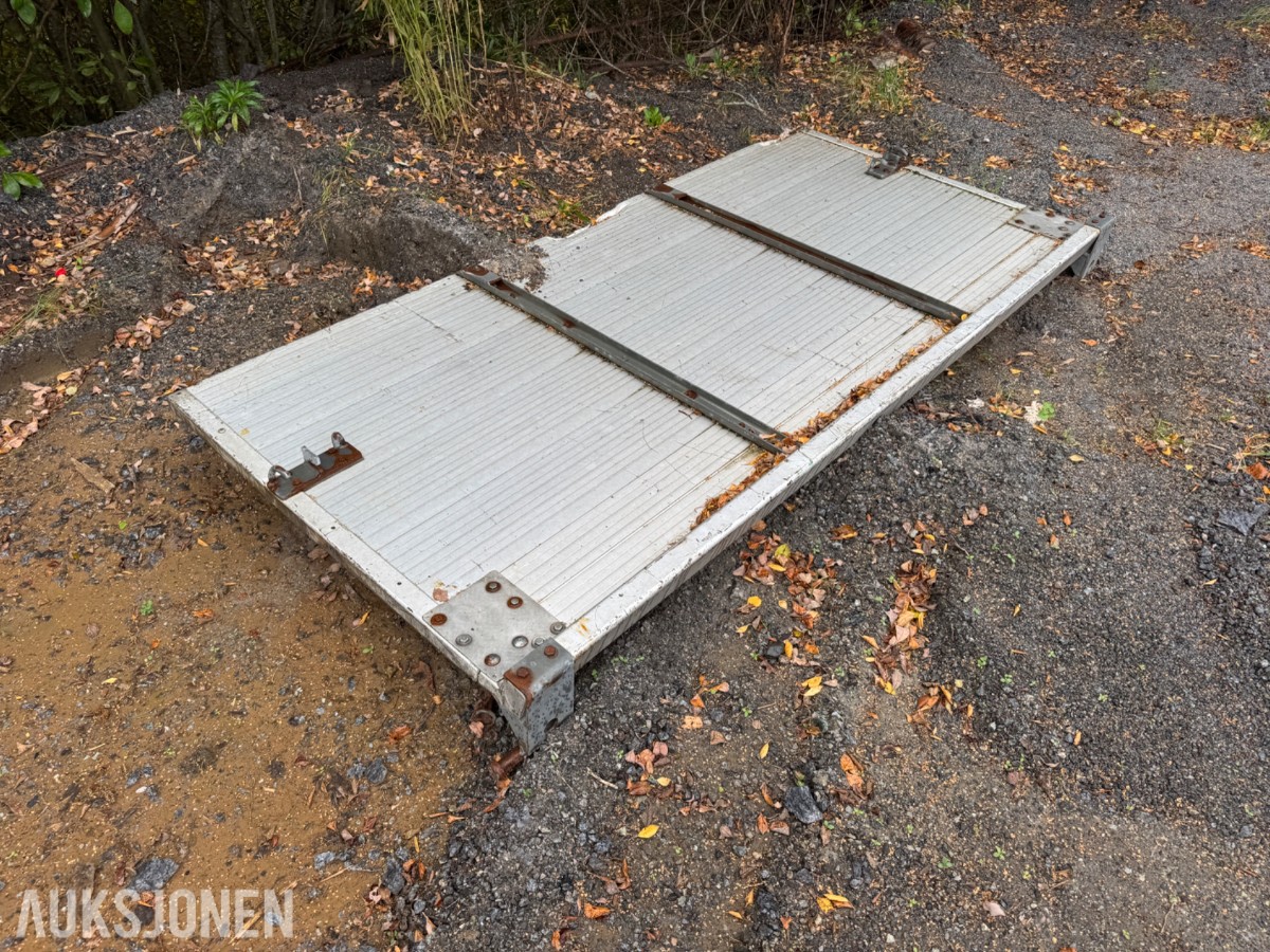 Aluminium baklem / lastelem – ca. 240 x 110 cm