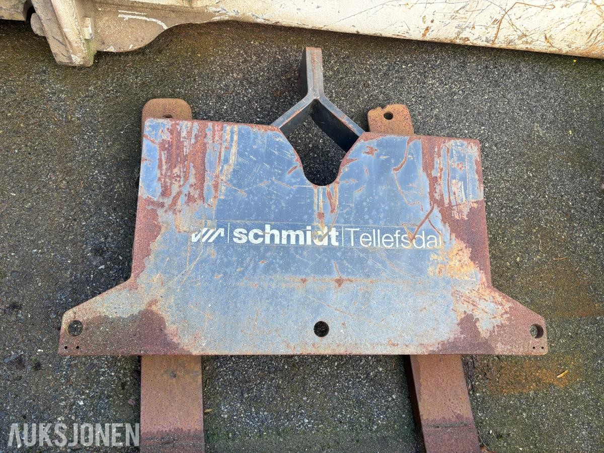 2020 Schmidt Tellefsdal innfestingsbrakett for traktor