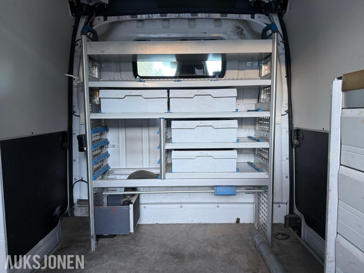 2013 Nissan NV400 2.3 dCi 125 hk – servicebil / rørleggerbil med innredning