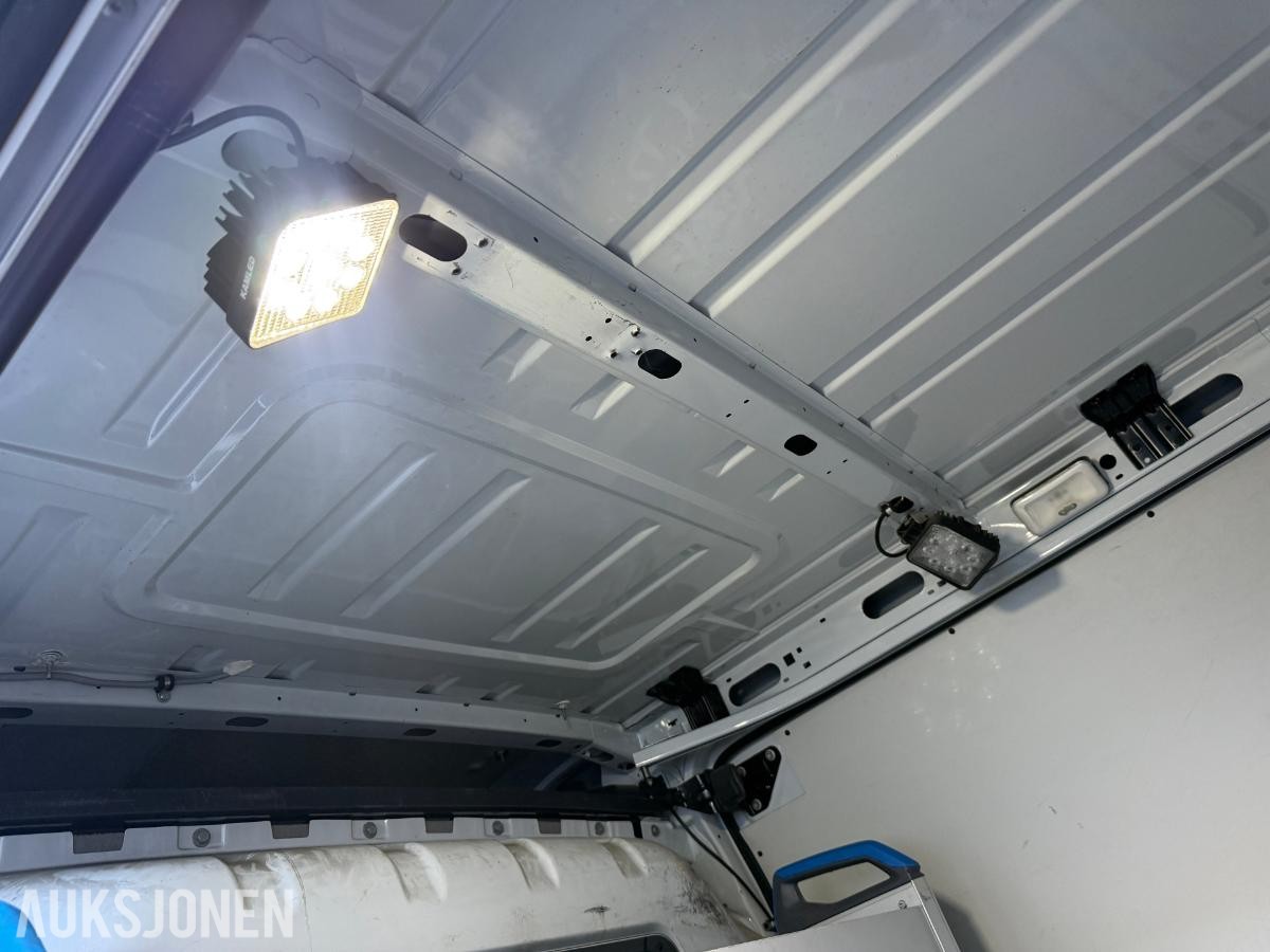 2013 Nissan NV400 2.3 dCi 125 hk – servicebil / rørleggerbil med innredning