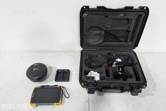 Novatron Xsite ROVER GNSS med Xsite PAD og transportkoffert