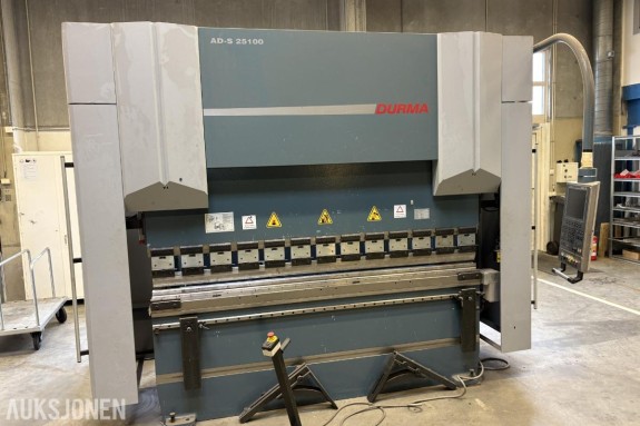 2013 Durma AD-25100 - Kant presse