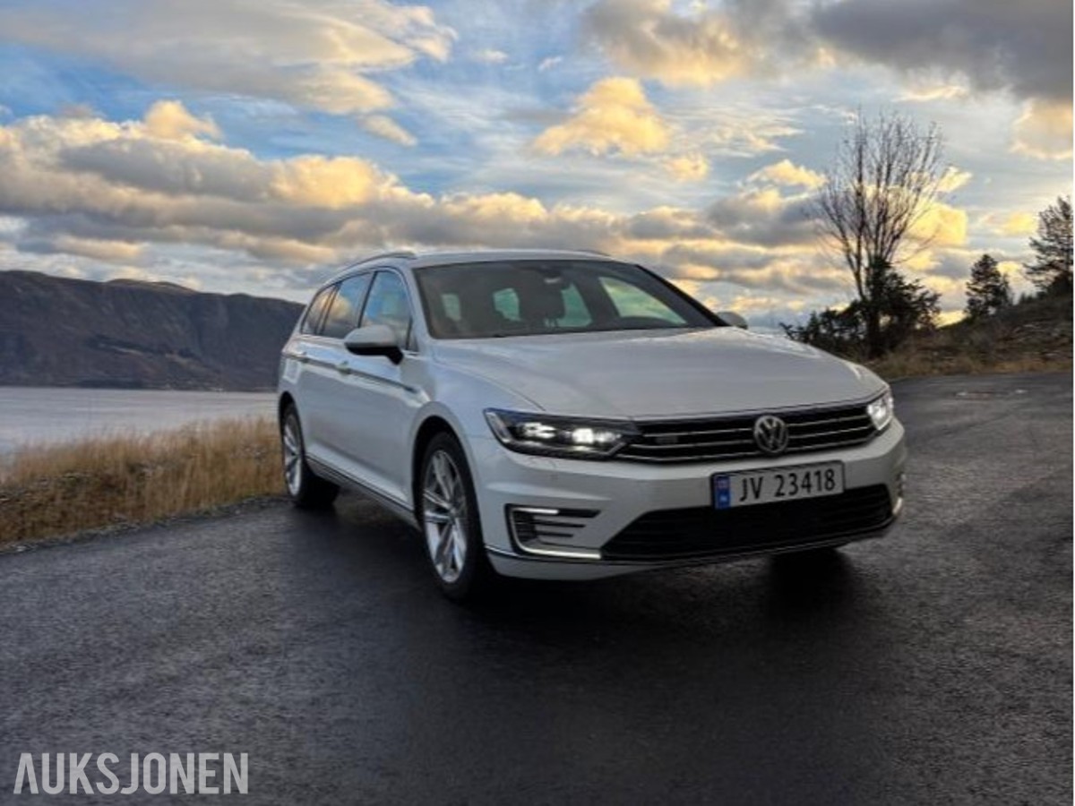 2016 Volkswagen Passat GTE 218HK, ADAPTIV CRUISEKONTROLL, RYGGEKAMERA, HENGERFESTE
