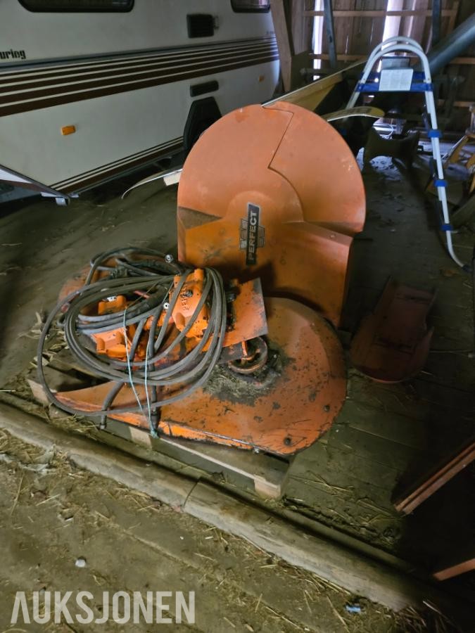 1985 Perfect Klipper med hydraulisk justerbar klippebredde