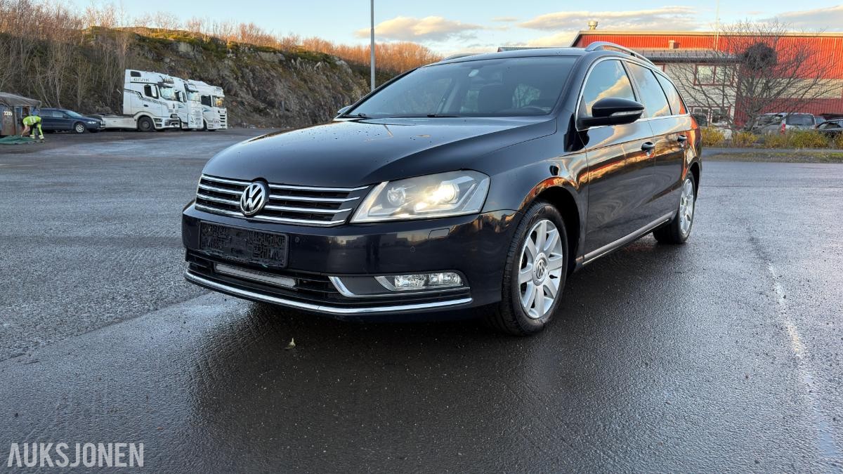 2011 VOLKSWAGEN PASSAT 2.0 TDI 4MOTION HENGERFESTE RYGGEKAMERA