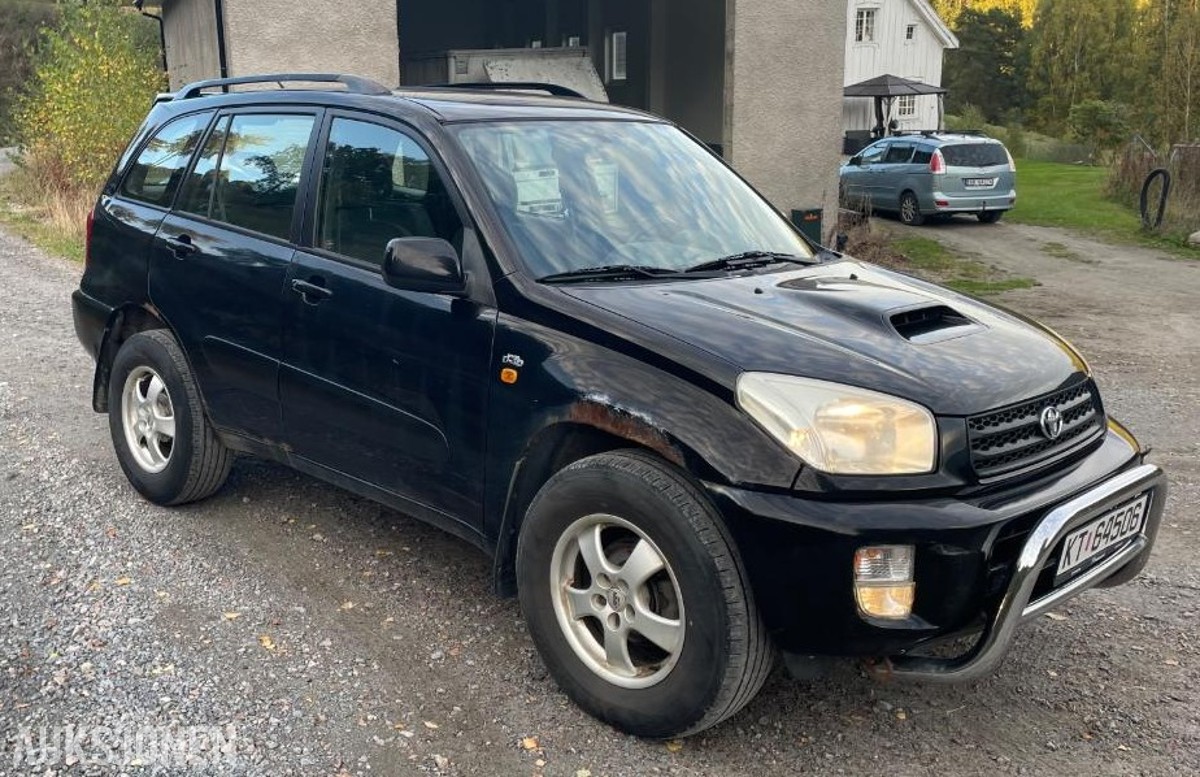 2003 TOYOTA RAV4 2.0 D-4D 116HK 4WD EU-OK 07.27