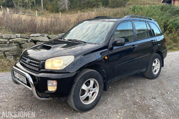 2003 TOYOTA RAV4 2.0 D-4D 116HK 4WD EU-OK 07.27