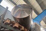 Stor rustfri syrefast tank 