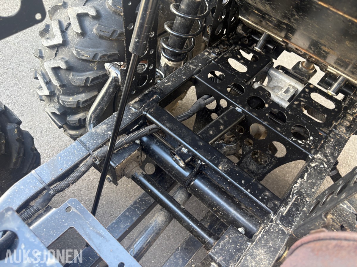 2025 Can-Am 6x6 XU+ 1000 T