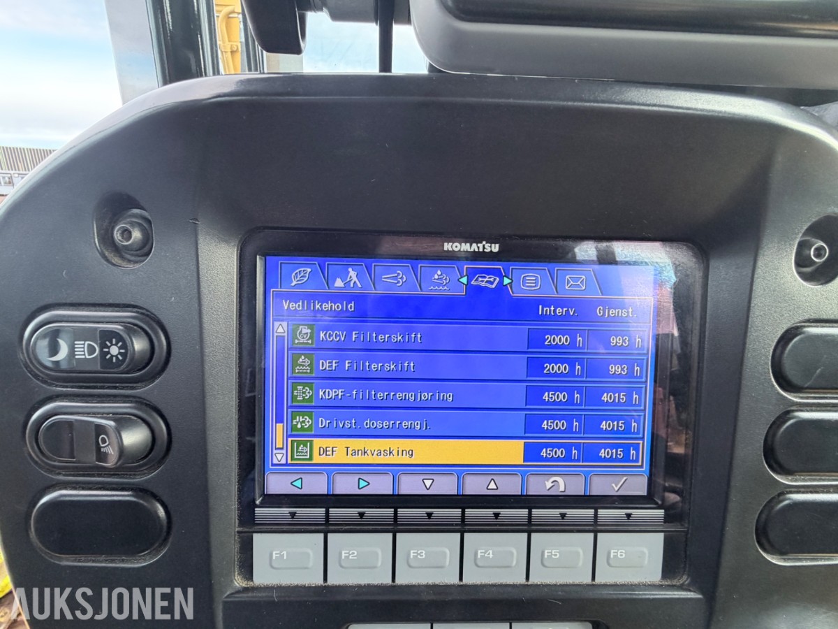 2017 Komatsu D155AXi-8 Bulldoser med 4916 timer 