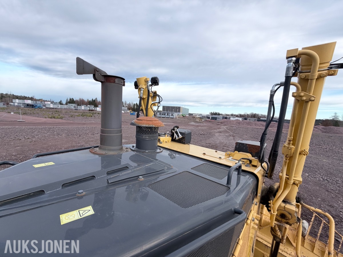 2017 Komatsu D155AXi-8 Bulldoser med 4916 timer 