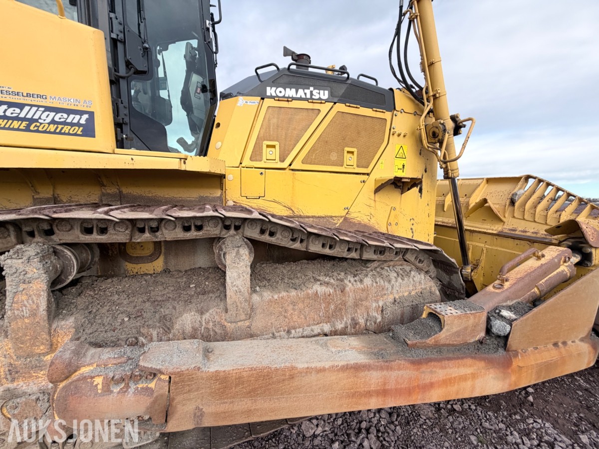 2017 Komatsu D155AXi-8 Bulldoser med 4916 timer 