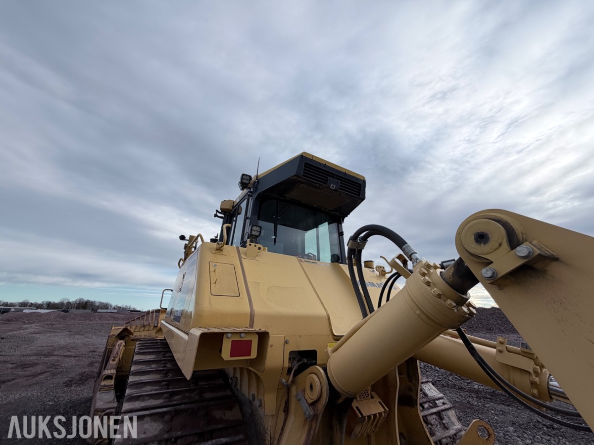 2017 Komatsu D155AXi-8 Bulldoser med 4916 timer 