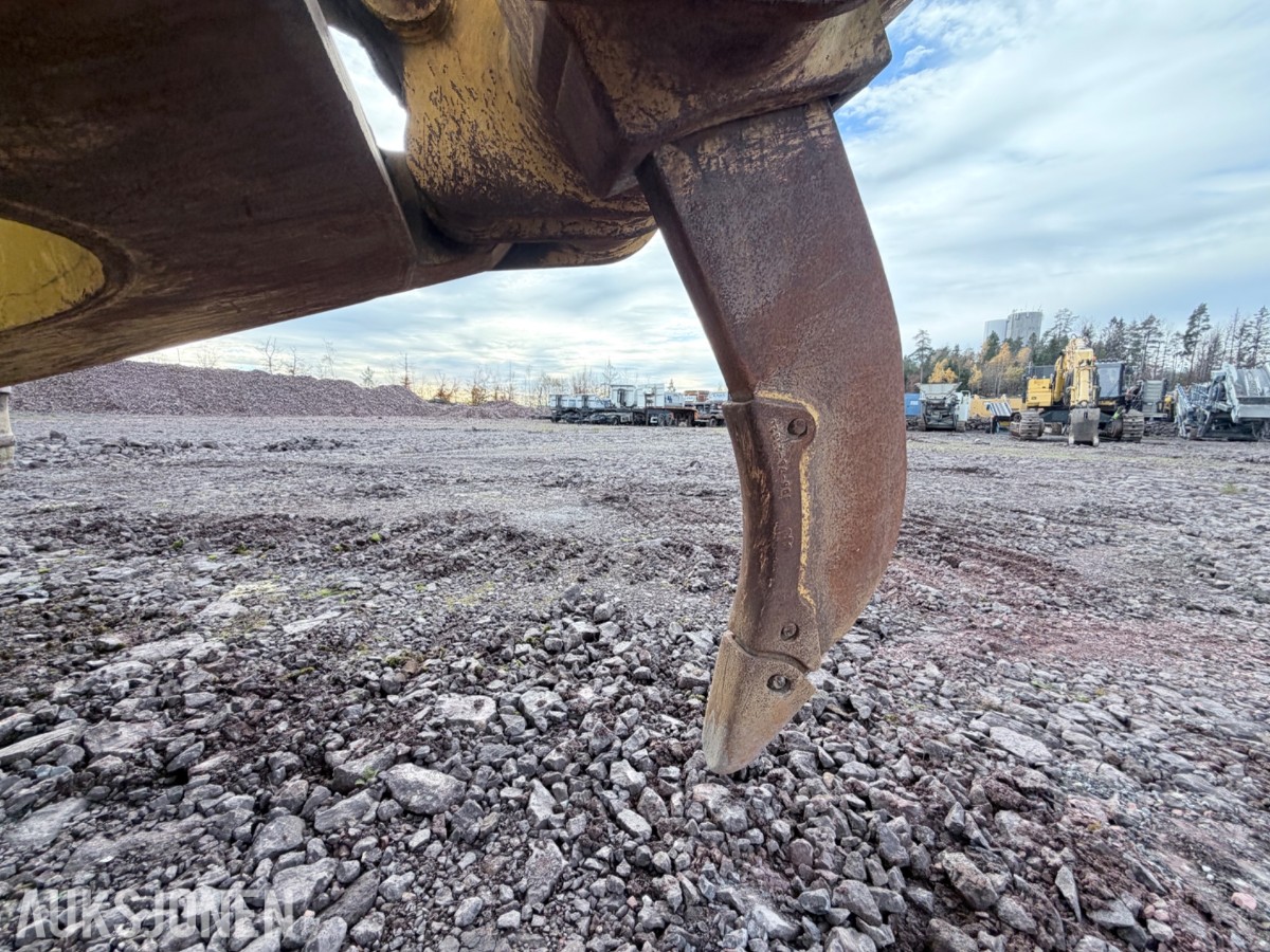 2017 Komatsu D155AXi-8 Bulldoser med 4916 timer 