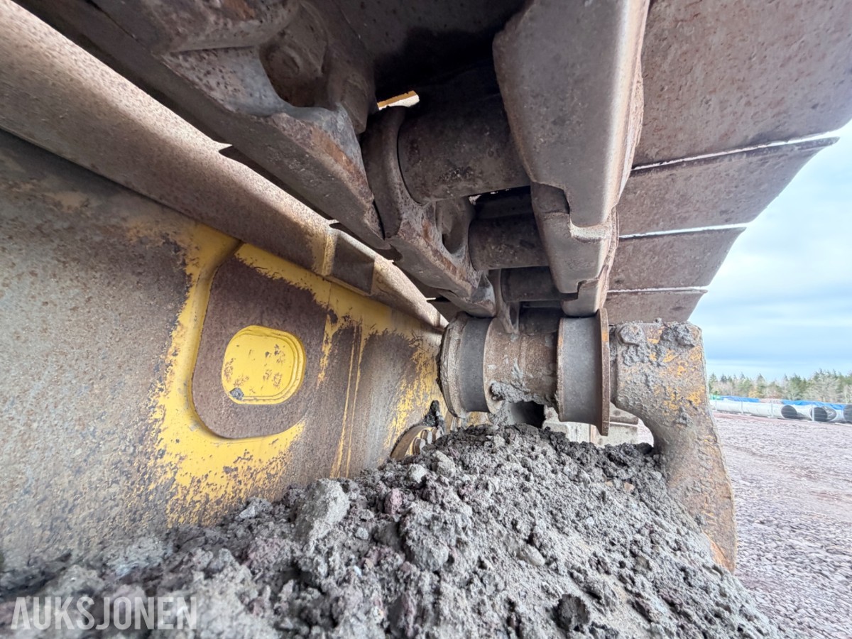 2017 Komatsu D155AXi-8 Bulldoser med 4916 timer 
