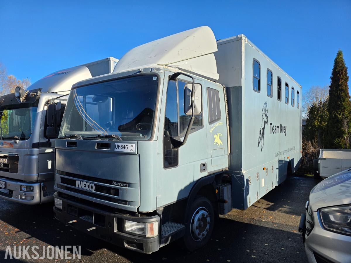 2003 Iveco 80 E18 Tector hestebil, reparasjonsobjekt