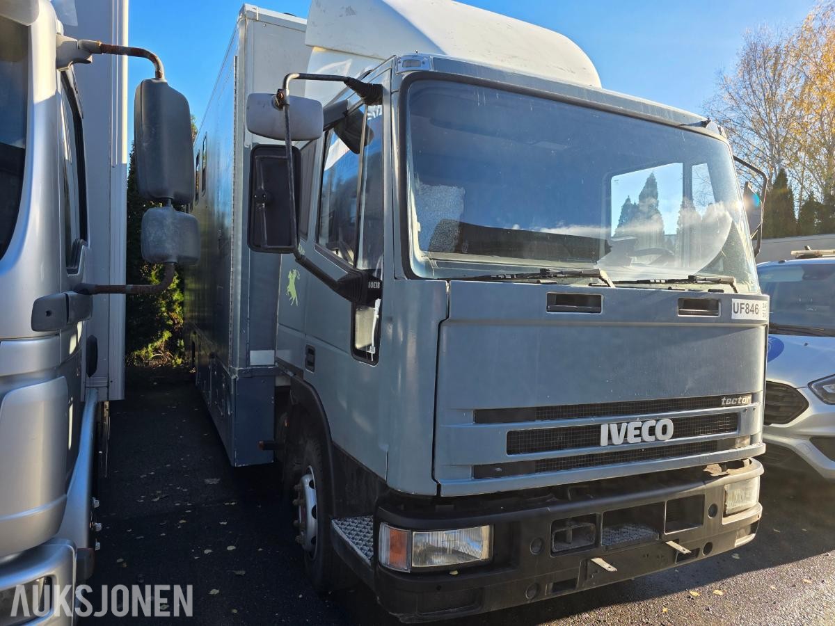 2003 Iveco 80 E18 Tector hestebil, reparasjonsobjekt