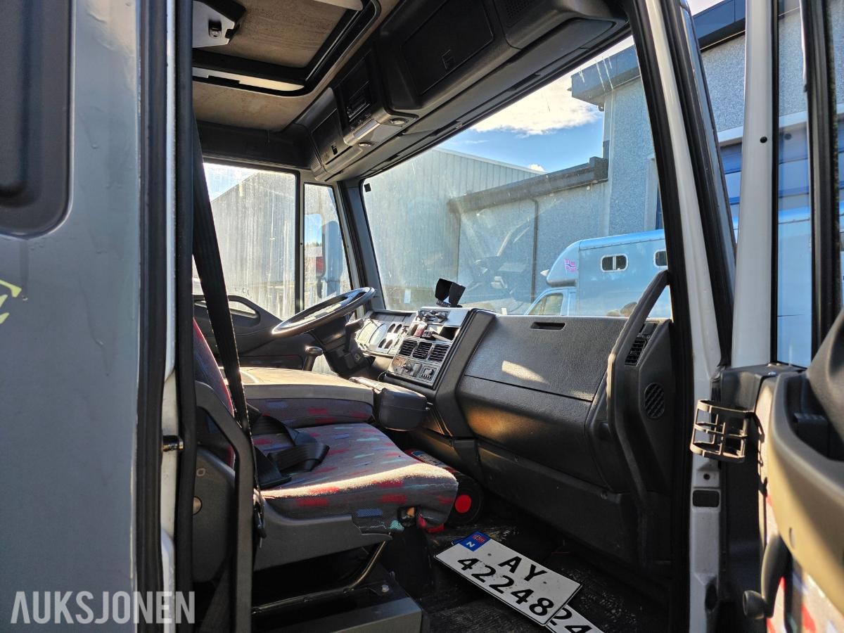 2003 Iveco 80 E18 Tector hestebil, reparasjonsobjekt